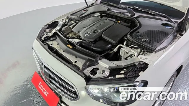 Mercedes-Benz E-Class 2021 — фото 6