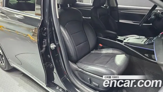 Hyundai Grandeur 2022 — фото 17