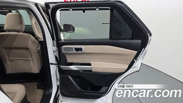 Ford Explorer 2021 — фото 15