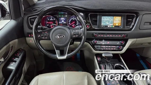 Kia Canival 2019 — фото 19