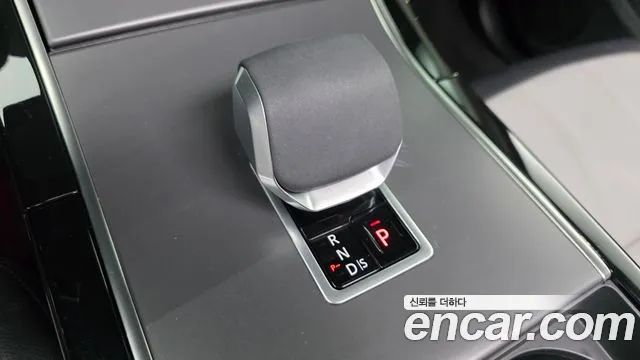 Land Rover Range Rover Evoque 2025 — фото 9