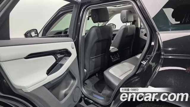 Land Rover Range Rover Evoque 2025 — фото 12