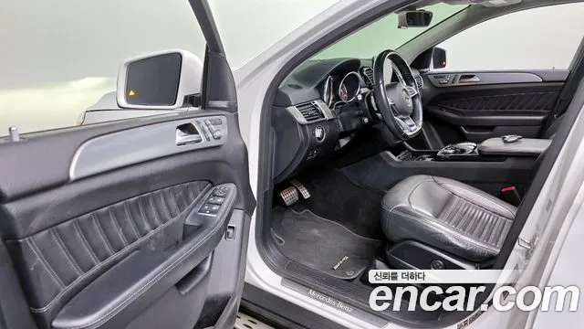 Mercedes-Benz GLE-Class 2017 — фото 10