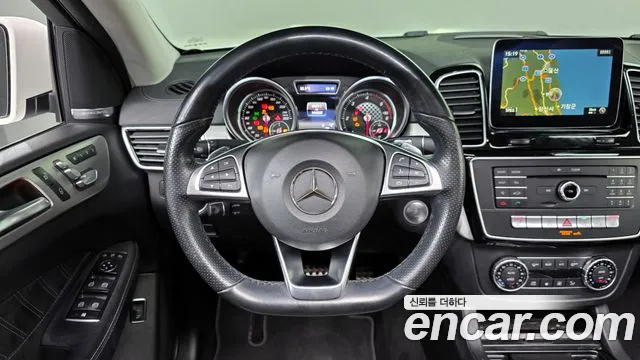 Mercedes-Benz GLE-Class 2017 — фото 13