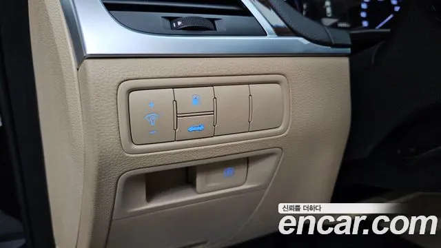 Hyundai Genesis 2016 — фото 14