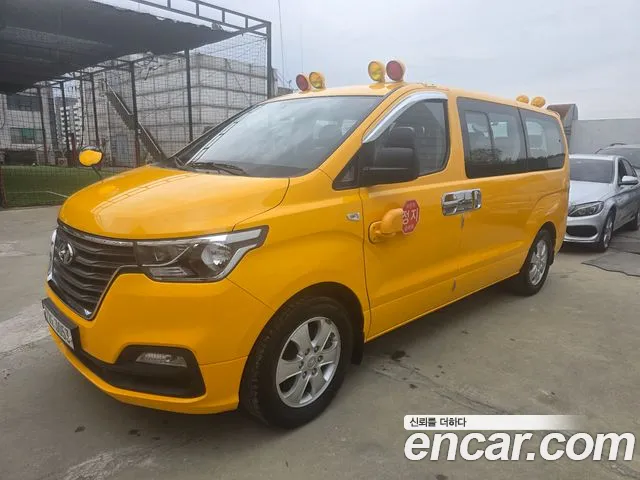 Hyundai Starex 2020 — фото 2