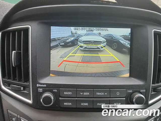Hyundai Starex 2020 — фото 17
