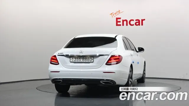 Mercedes-Benz E-Class 2020 — фото 4
