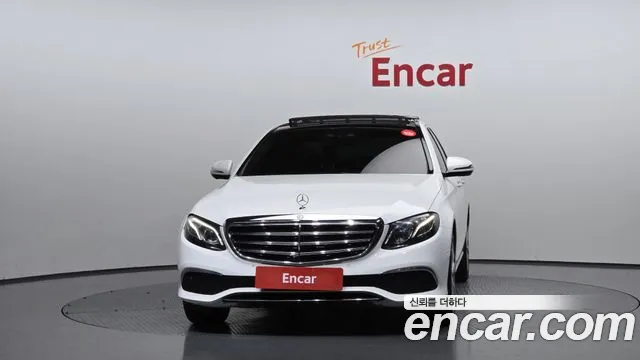 Mercedes-Benz E-Class 2017 — фото 3