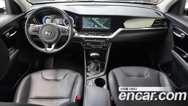 Kia Niro 2021 — фото 10