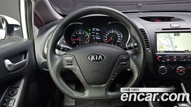 Kia K3 2018 — фото 13
