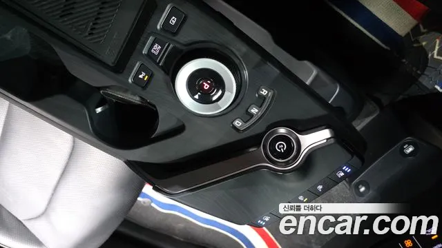 Kia EV6 2022 — фото 12