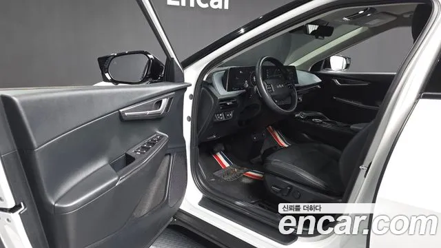 Kia EV6 2022 — фото 13