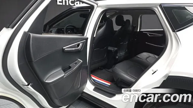 Kia EV6 2022 — фото 16