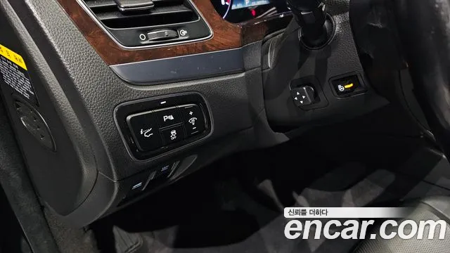 Hyundai Equus 2014 — фото 18