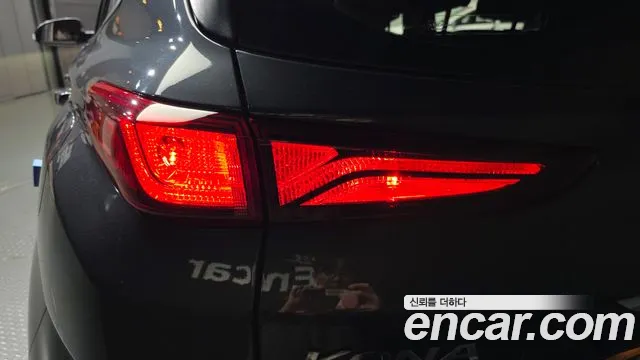 Hyundai Kona 2018 — фото 9