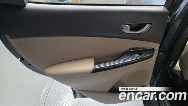 Hyundai Kona 2018 — фото 15