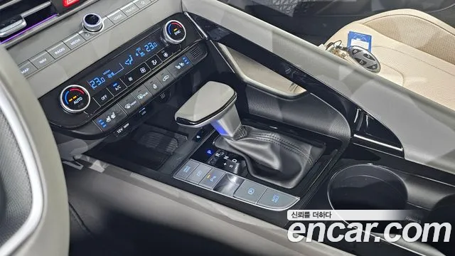 Hyundai AVANTE 2024 — фото 12