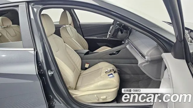Hyundai AVANTE 2024 — фото 16