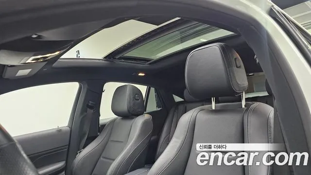 Mercedes-Benz GLE-Class 2023 — фото 18