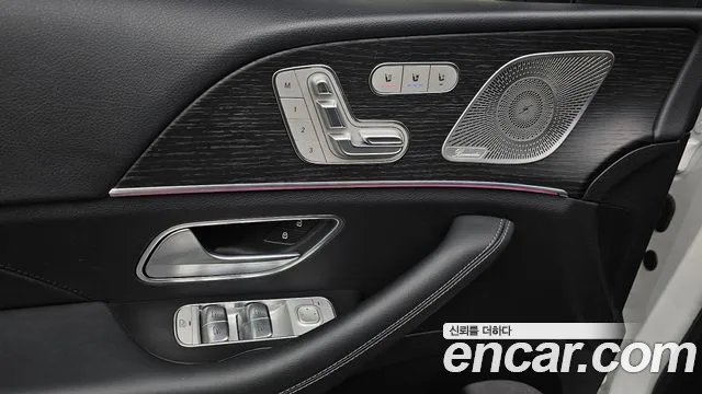 Mercedes-Benz GLE-Class 2023 — фото 20