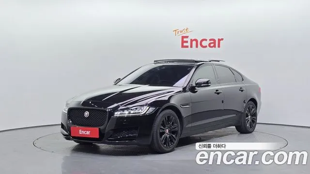 Jaguar XF 2019 — фото 1
