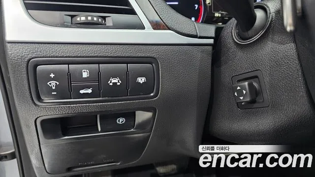 Hyundai Genesis 2016 — фото 16