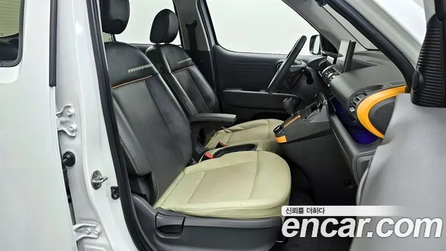 Hyundai Casper 2022 — фото 16