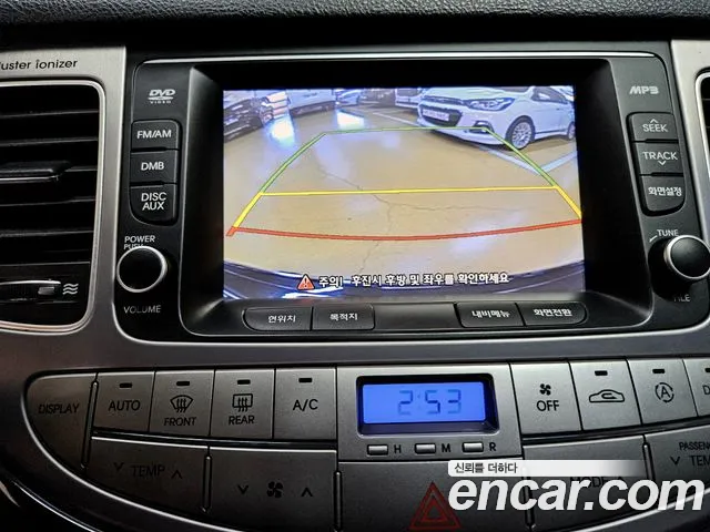 Hyundai Genesis 2012 — фото 15