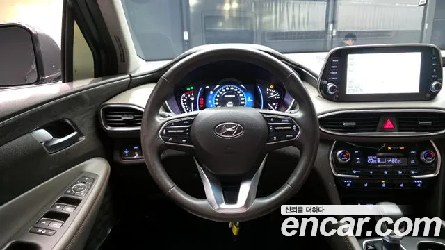 Hyundai Santafe 2019 — фото 19