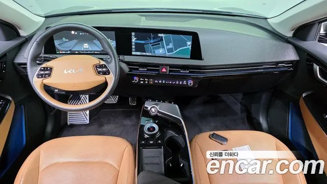 Kia EV6 2023 — фото 10