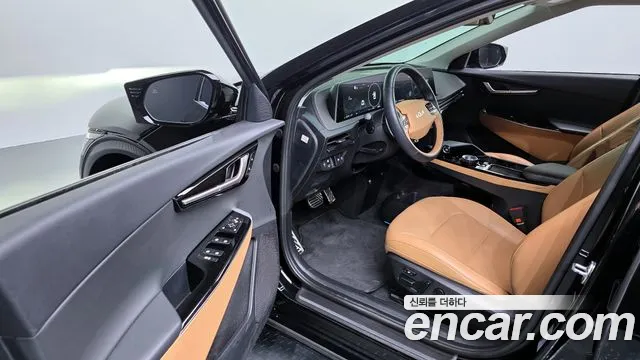 Kia EV6 2023 — фото 13