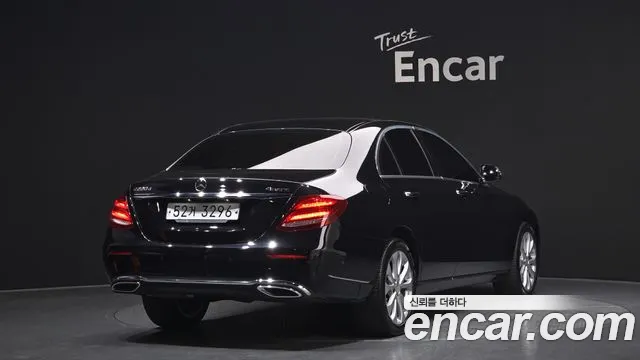 Mercedes-Benz E-Class 2018 — фото 2