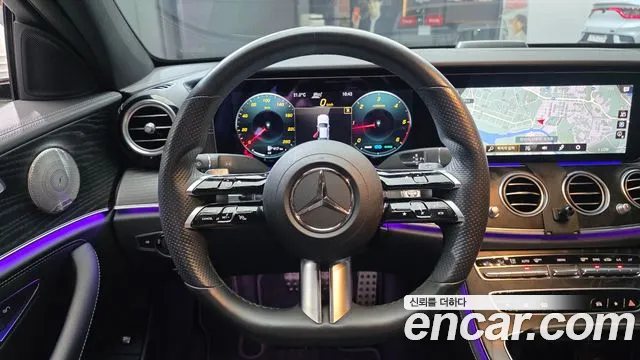 Mercedes-Benz E-Class 2022 — фото 20