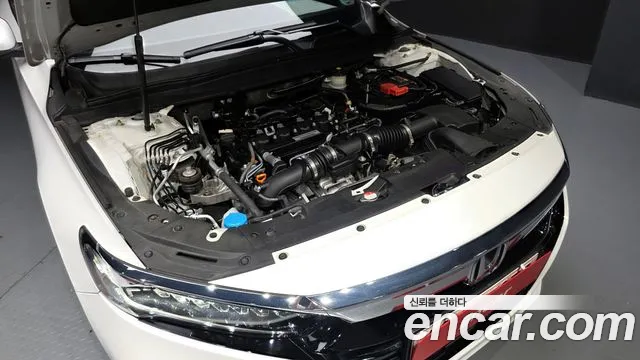 Honda Accord 2019 — фото 6