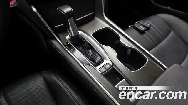 Honda Accord 2019 — фото 12