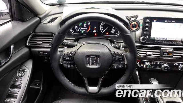 Honda Accord 2019 — фото 19