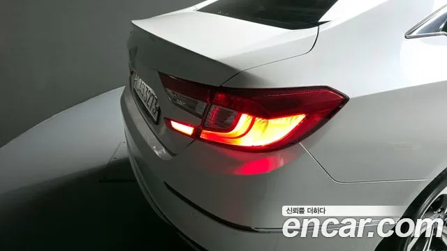Honda Accord 2019 — фото 9