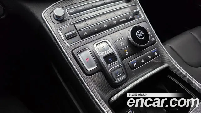 Hyundai Santafe 2022 — фото 12