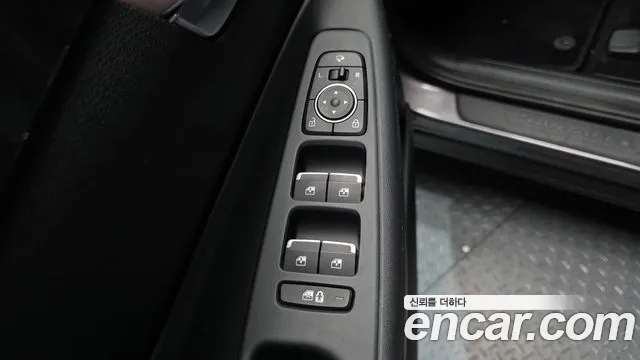 Hyundai Santafe 2022 — фото 20