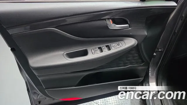 Hyundai Santafe 2022 — фото 14