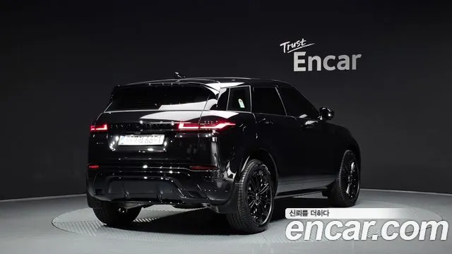 Land Rover Range Rover Evoque 2026 — фото 2