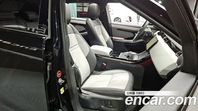 Land Rover Range Rover Evoque 2026 — фото 12
