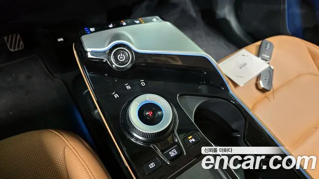 Kia EV6 2023 — фото 12