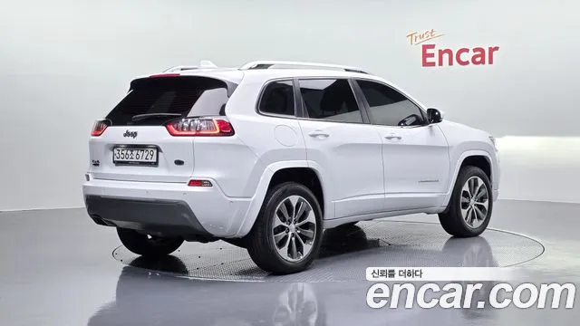 Jeep Cherokee 2019 — фото 2