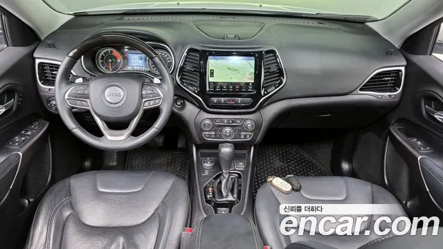 Jeep Cherokee 2019 — фото 10