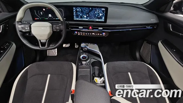 Kia EV6 2025 — фото 10