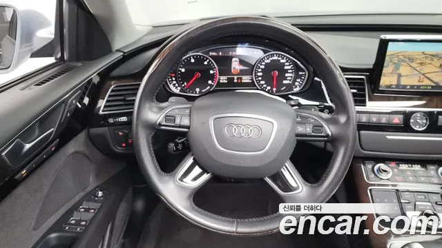 Audi A8 2015 — фото 13