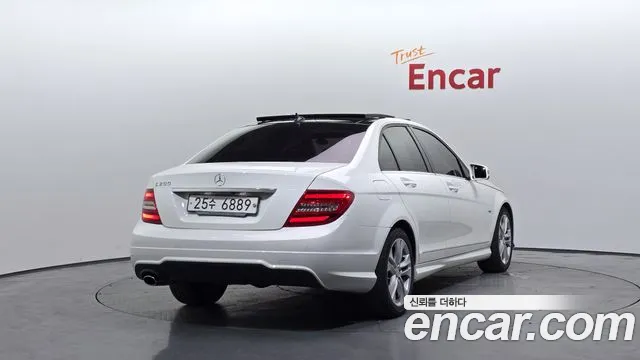 Mercedes-Benz C-Class 2012 — фото 2