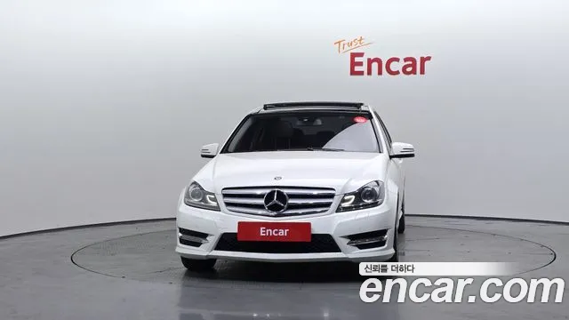 Mercedes-Benz C-Class 2012 — фото 3